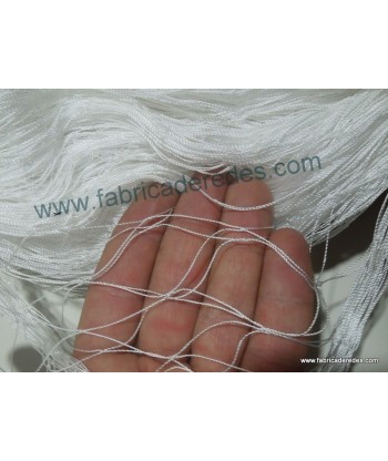 Nylon 6.0 nets with twisted polyamide knot