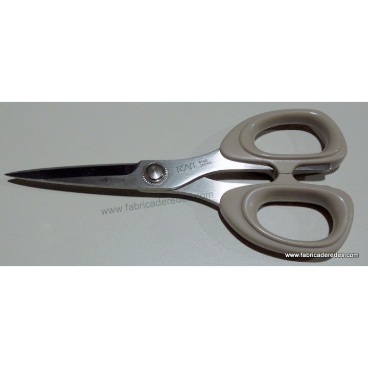 Tijera profesional costura 135mm