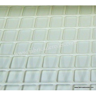 MALHA PLÁSTICA QUADRADA BRANCO 3cm x 3cm 450 grs
