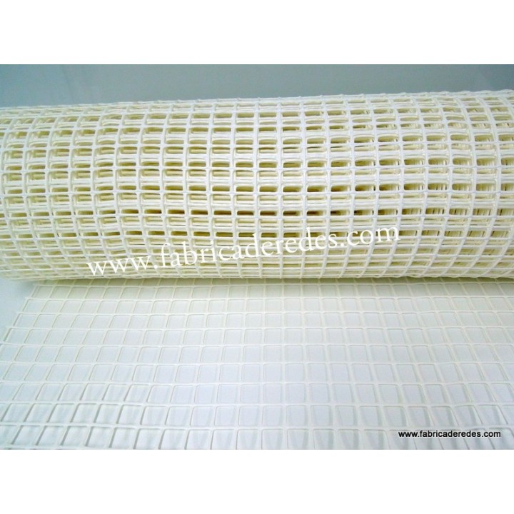 MAGLIA QUADRATA IN PLASTICA BIANCO 3cm x 3cm 450 grs