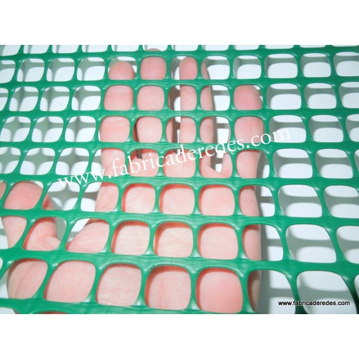 MAILLE CARRÉE EN PLASTIQUE VERT 1,6cm x 1,6cm 610 grs