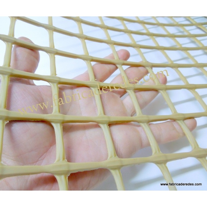 Malla plástica cuadrada Marron 3CM X 3CM 750gramos