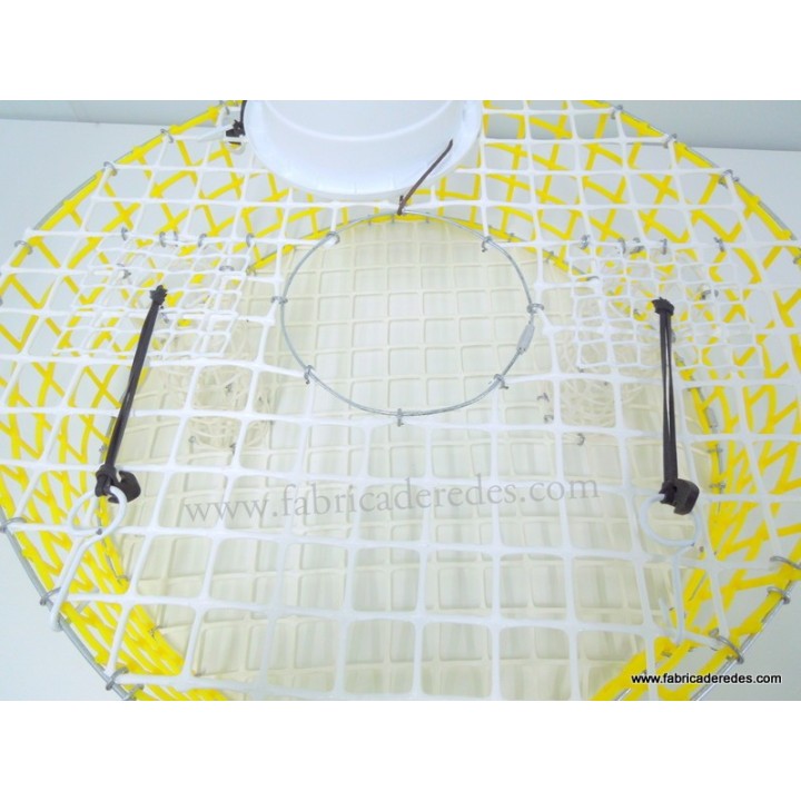 Nasa pulpo chata amarilla y blanca