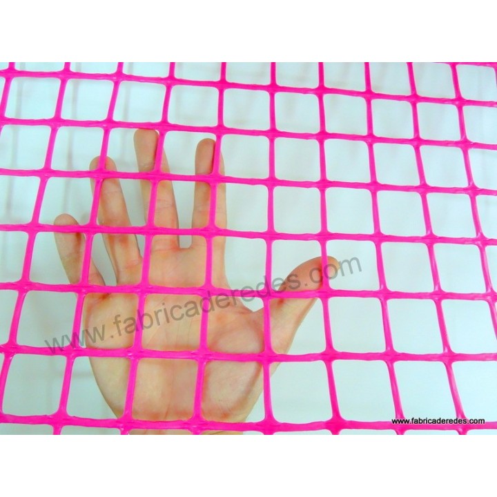Malla plástica cuadrada rosa 3cm x 3cm 450gramos