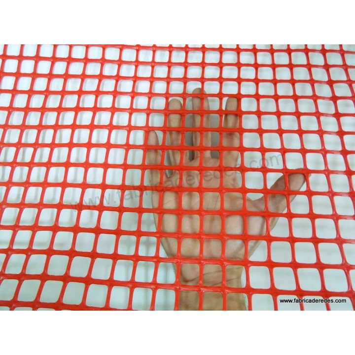 Maille plastique carrée rouge 1.8cm x 1.8cm 620 grammes
