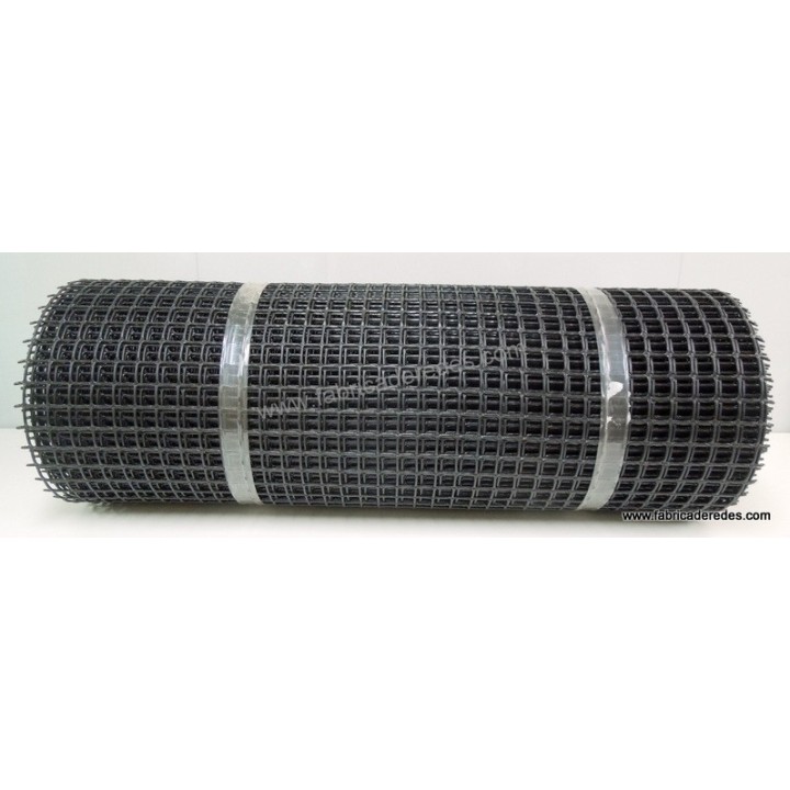 Malla cuadrada NEGRA 2,5cm x 2,5cm 650 gramos