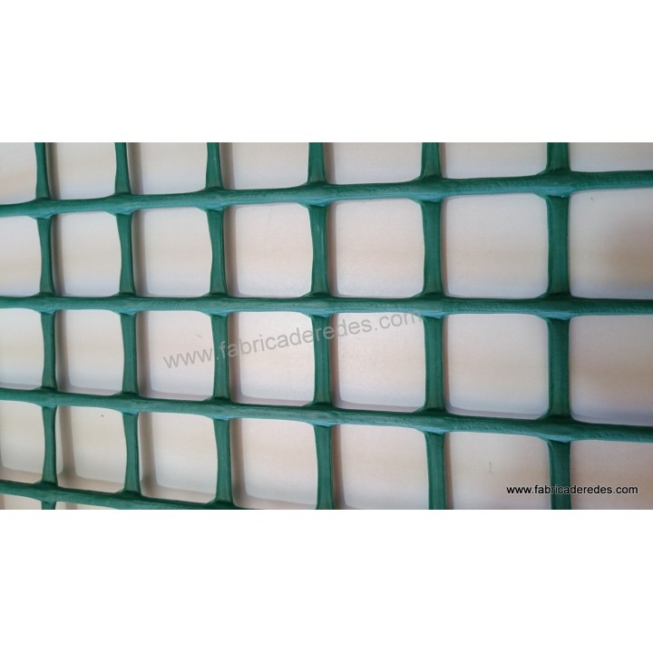 Malha de plástico reforçada usada para montagem de potes de pesca.