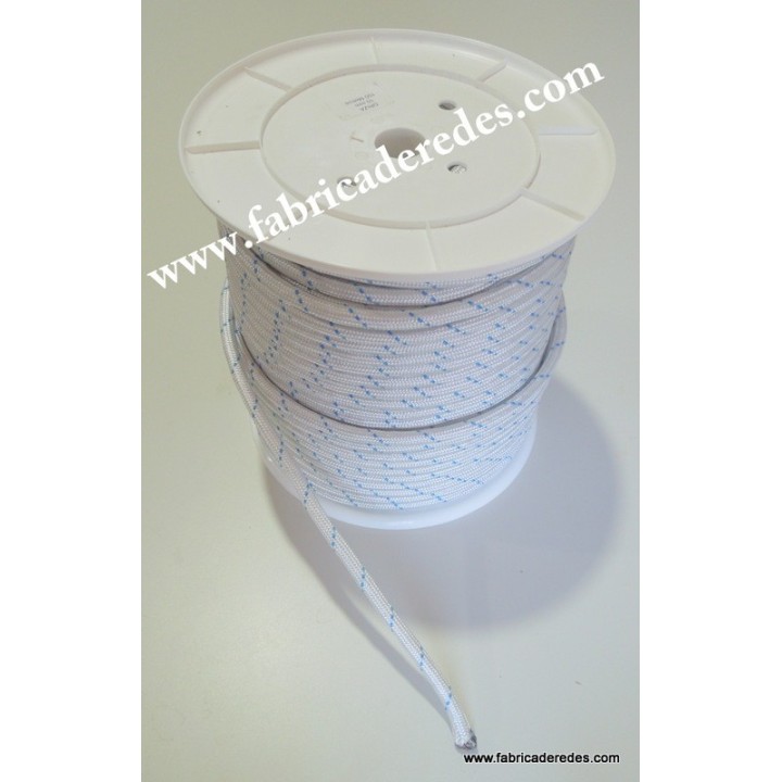 Cuerda de nylon trenzada para nautica y fondeo.