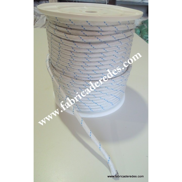 Cuerda de nylon trenzada para nautica y fondeo.