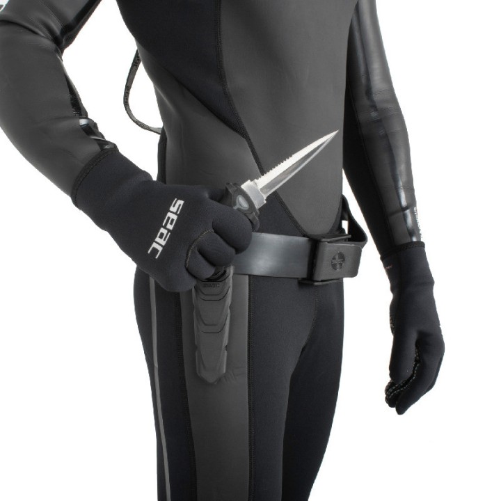 Cuchillo Rapid Daga: Herramienta Precisa y Segura para Buceo