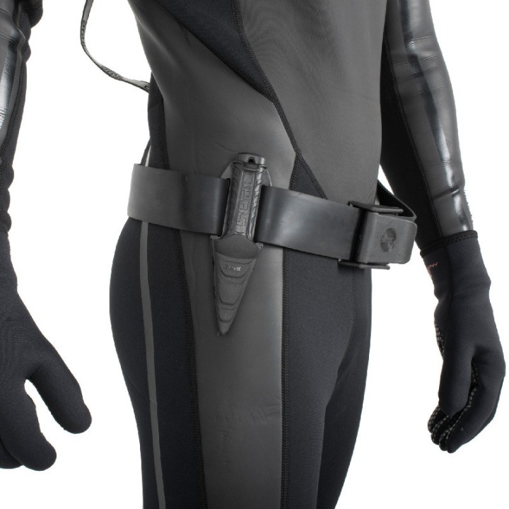 Samurai Knife: Diving Precision and Resistance