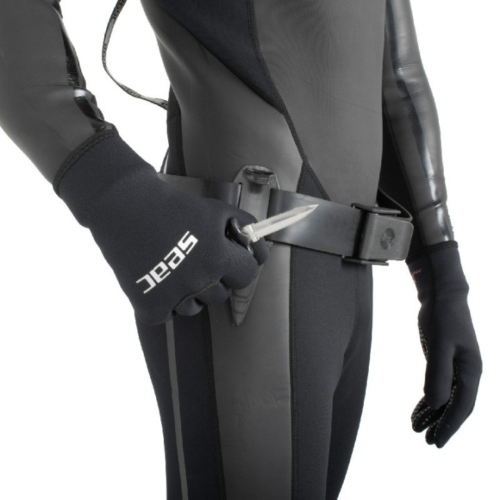 Cuchillo Samurai: Precisión y Resistencia para Buceo