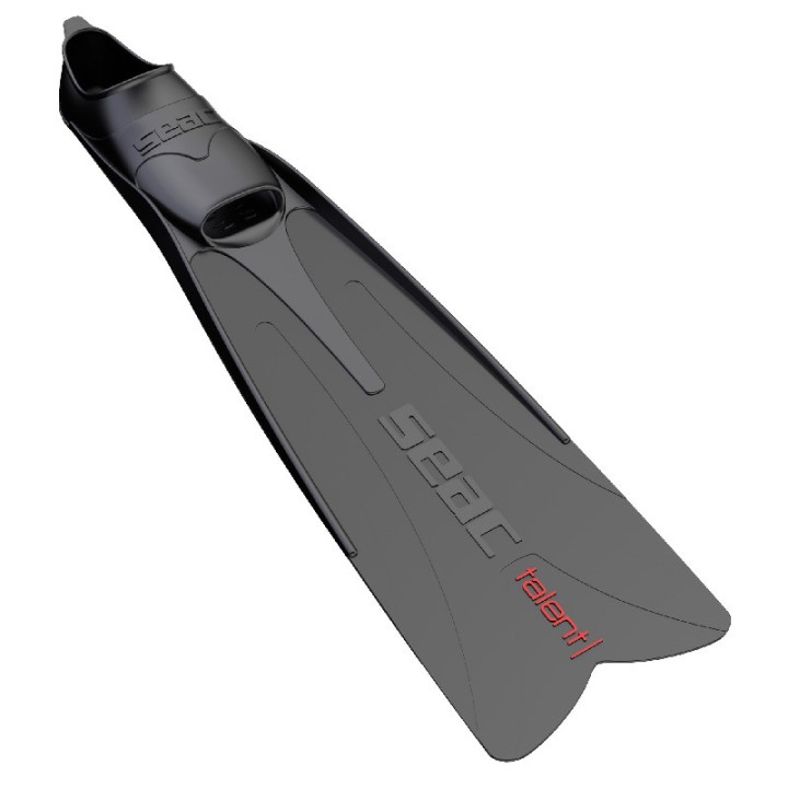 Ailerons talentueux: performance et confort pour le plongée et le snorkel