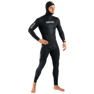 Costume de requin noir: protection et confort pour la pêche sous-marine