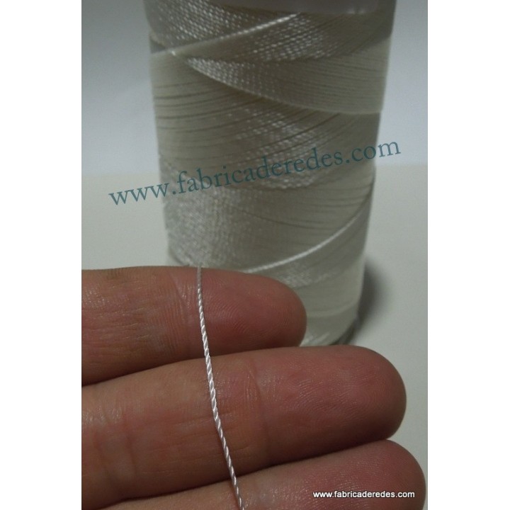 Hilo nylon 210/9 (4440) Blanco