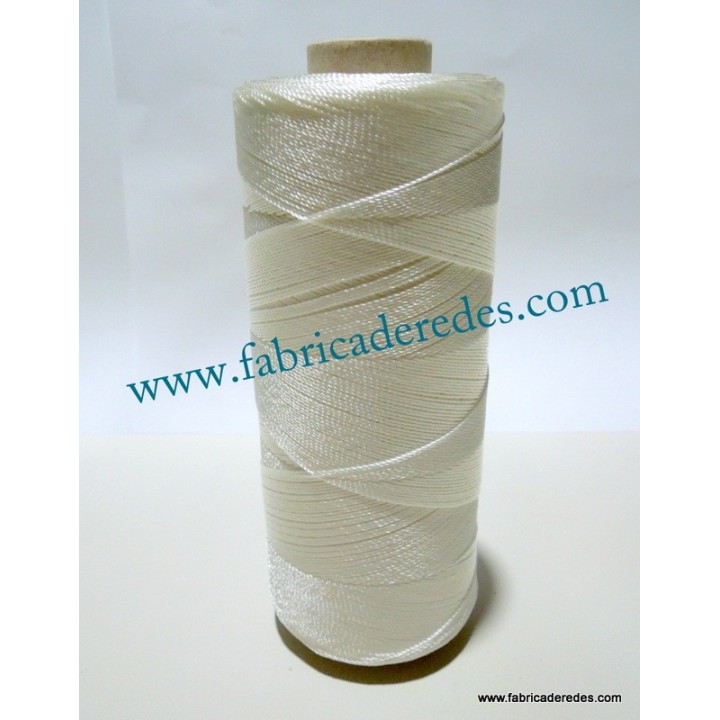 Hilo nylon 210/9 (4440) Blanco