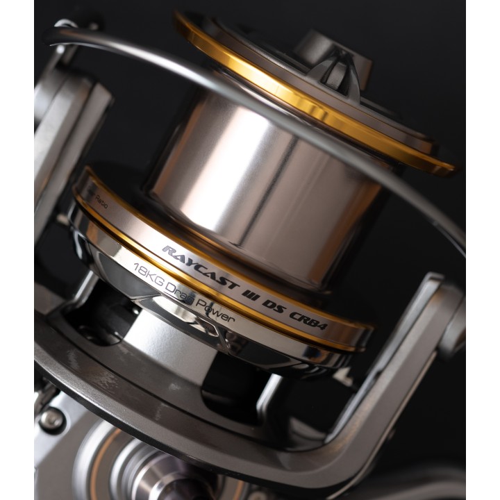 Reel CINNETIC RAYCAST III CRB4 DS: Alta potência e precisão