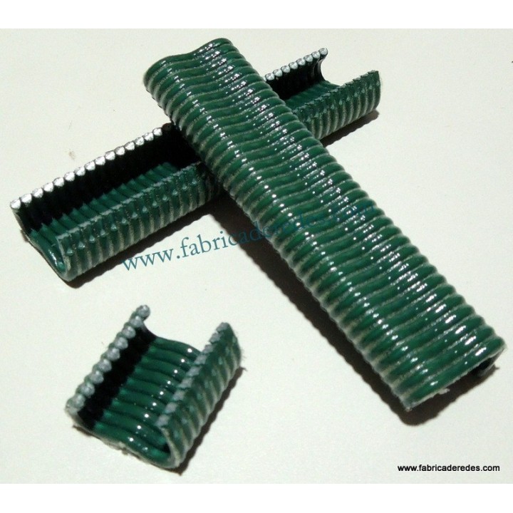 Grapa plastificada verde A18