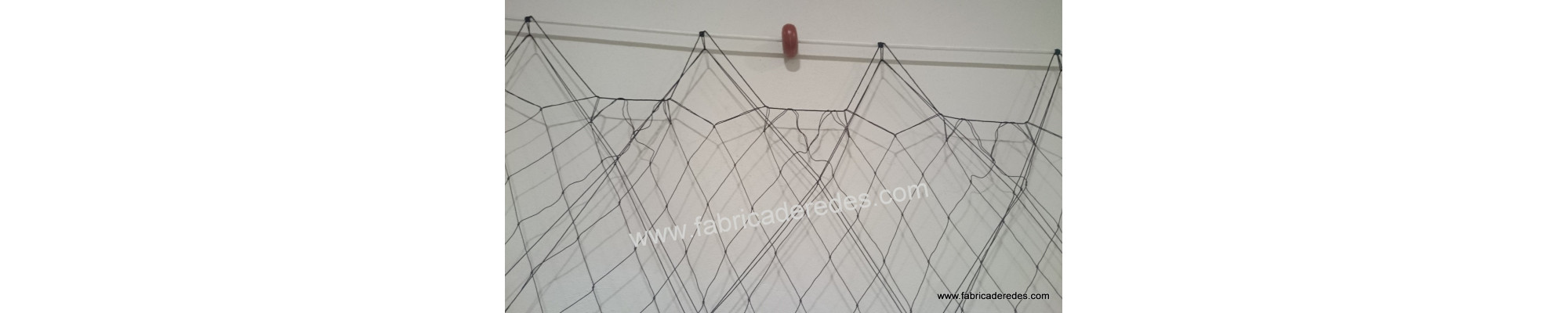 Lobster Trammels: Efficient Capture with Specialized Nets