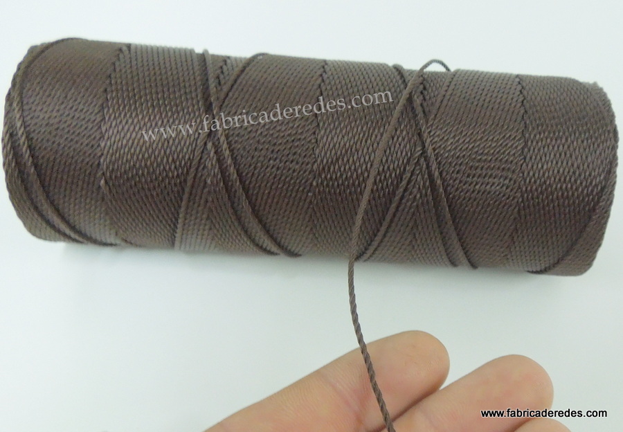 Twisted thread 210/36 1110 meters per kilo of thread